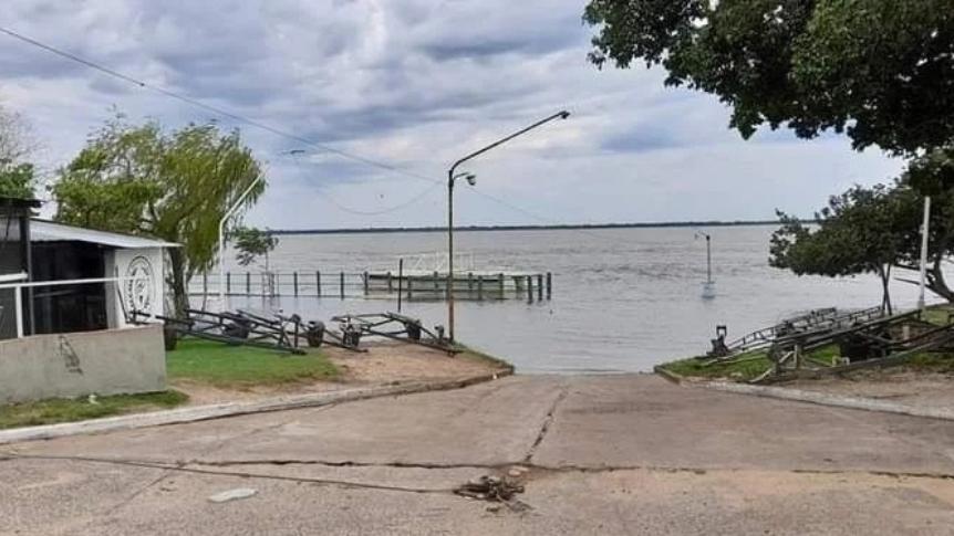 Por la crecida del río: declararán estado de alerta en Itatí.