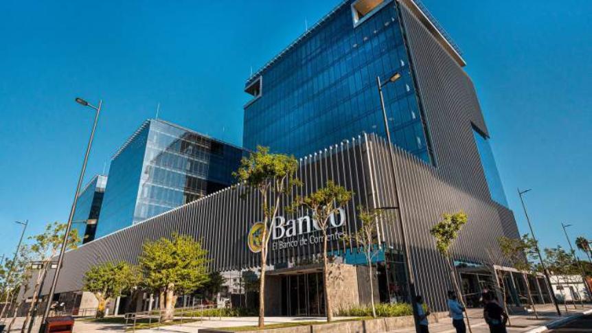 Por qué el próximo lunes no habrá atención en los bancos.