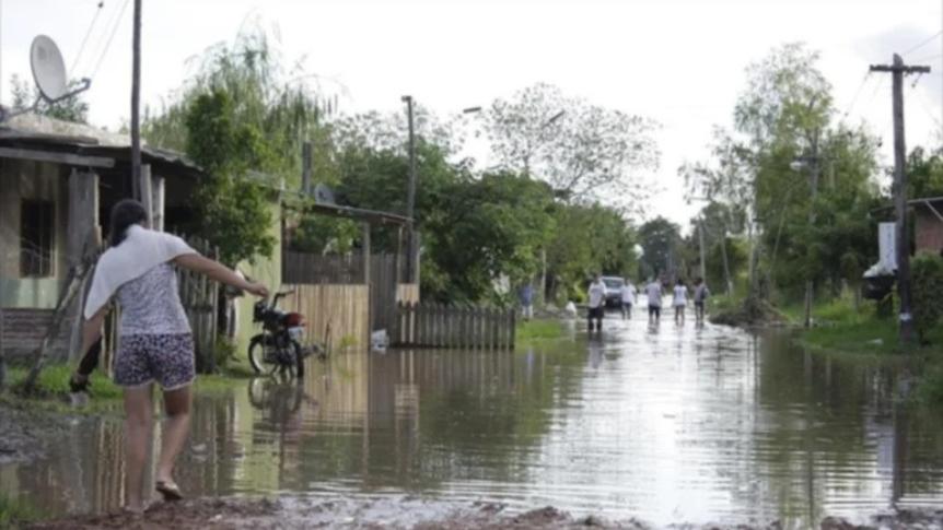 Más de 120 familias se encuentran afectadas por las inundaciones en la capital correntina.