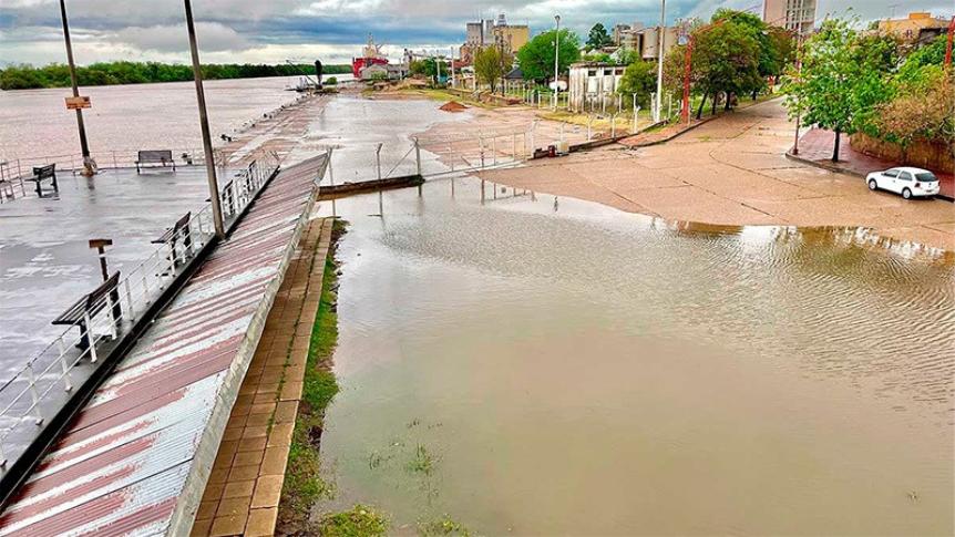 Advertencia por la gravedad de la inundación en el río Uruguay.